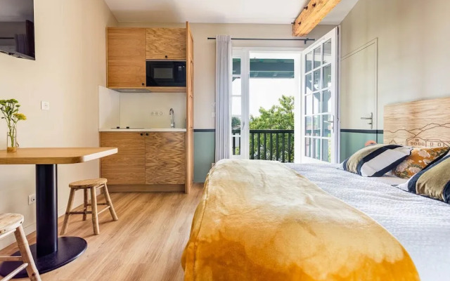 Hotel Trinquet