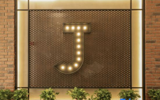 James Joyce Coffetel (Zhumadian Zhengyang Mingmen Wangxuan Branch)