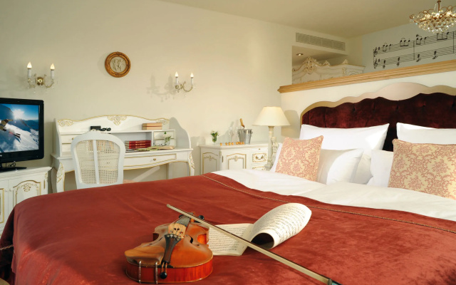 Hotel Fire & Ice