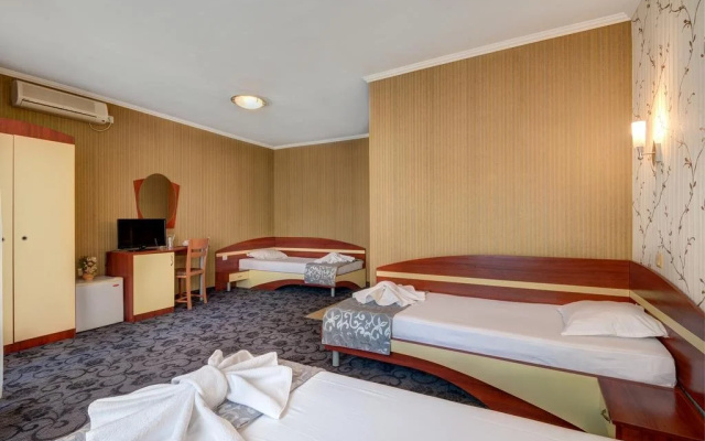 Hotel Prestige