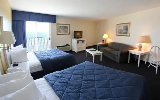 Breakers Resort - Lakeside