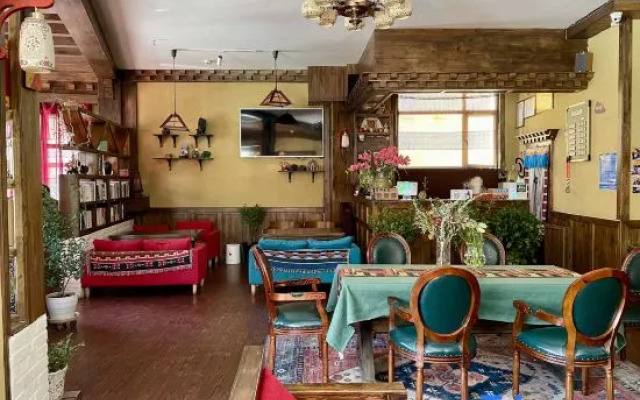 Snow Mountain Inn