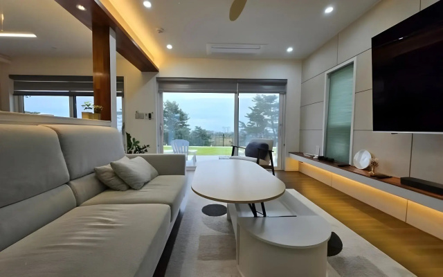 Gangneung Gyeongpo Cabin Pension
