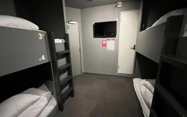 Rhodes Otsuka Hotel - Hostel