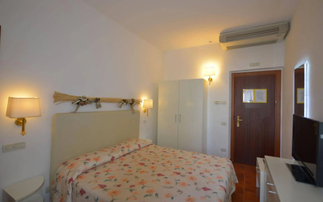 Hotel Clelia Logis