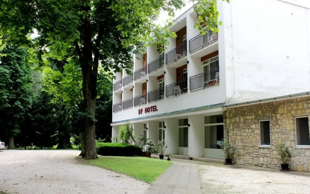 BF Hotel