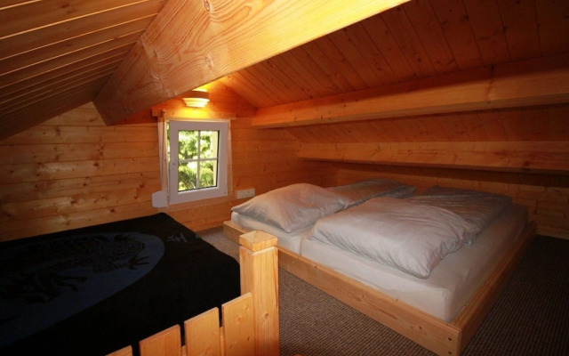 Wunderschones Blockbohlenhaus am Plauer See