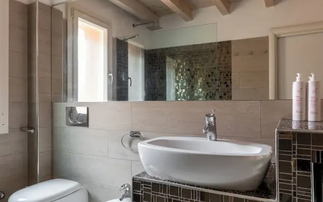 Giorgi Homes Erbosa Duplex (No Front Desk Please Contact The Property In Advance)
