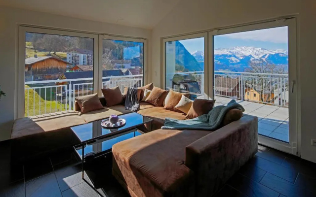 Modern and Cosy 5 Rooms Penthouse With Stunning View