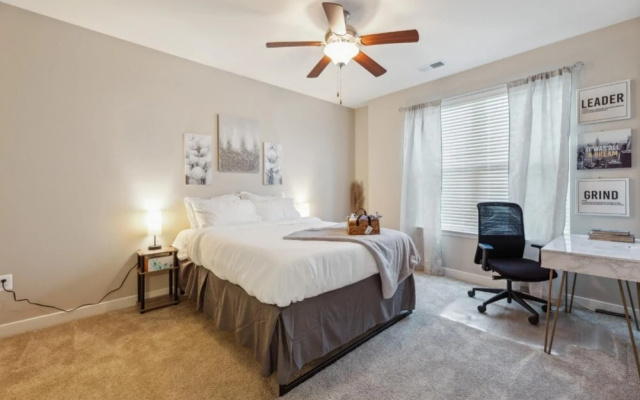 Stylish 1 BR Apartment w Movie Theater