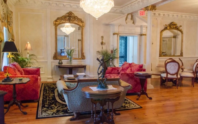 The Hotel Magnolia