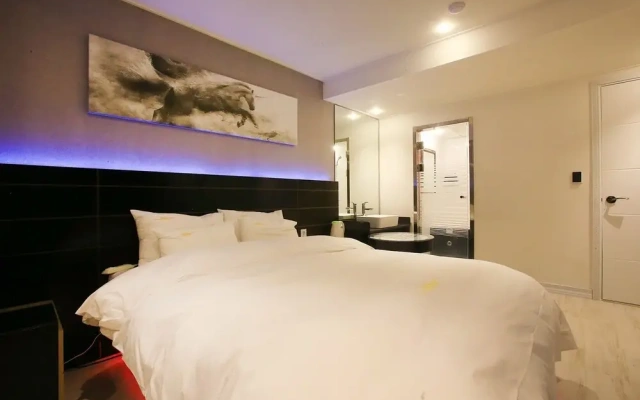 Yangpyeong Show Hotel
