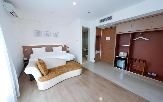 Heef Hotel Pasar Baru