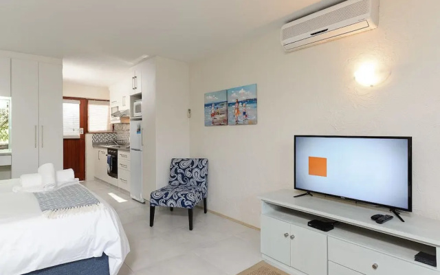 San Lameer Villa Rentals 2514