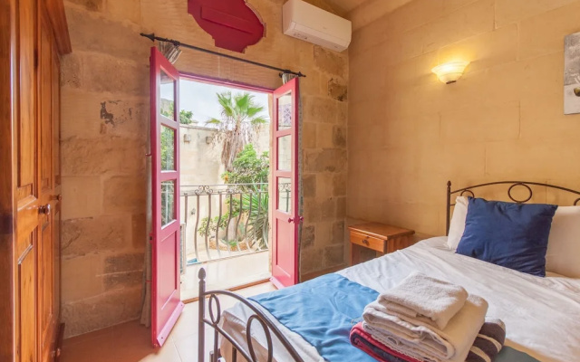 Gozitan Farmhouse Pool and Jacuzzi - PP 2