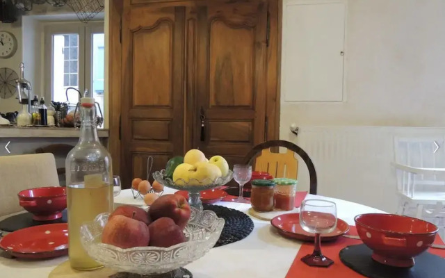 Le Soustet Des Auches