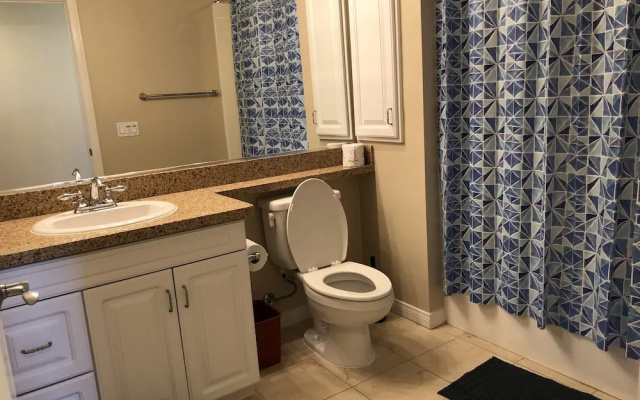 Resort Style Luxury 2BD Suite in Irvine's Spectrum Center