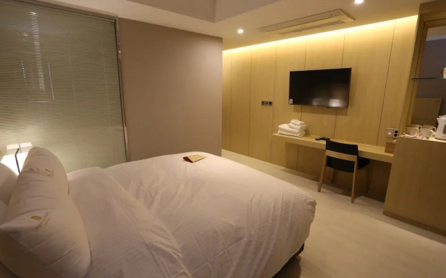 Suwon Top Cloud Hotel