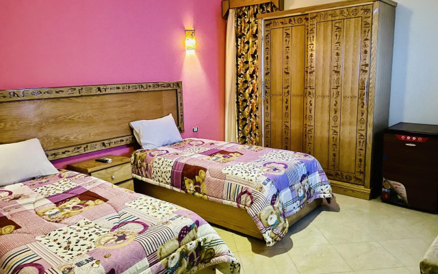 Jewel Howard Carter Hotel