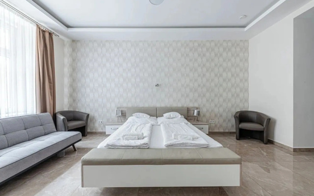 Marble Royal Suite&Studio
