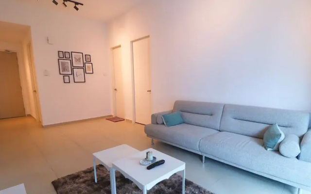 Reizz Residence