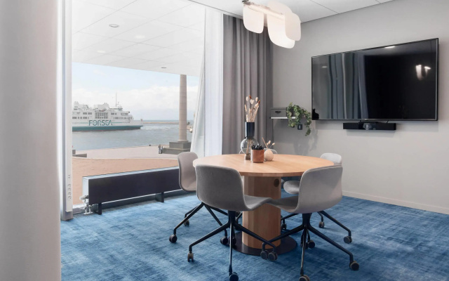 Clarion Hotel Sea U