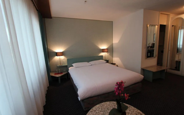 Hotel Club