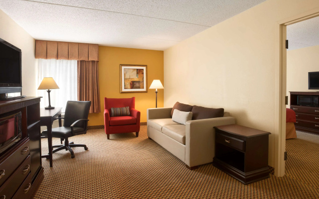 Wingate by Wyndham Jacksonville FL