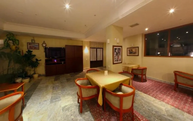 Diapolis hotel