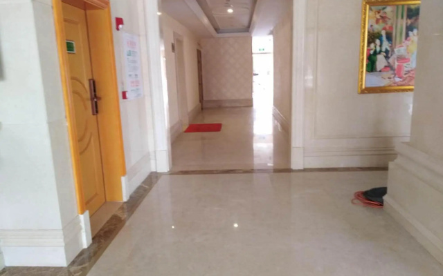 Vienna Hotel Jieyang Rongjiang New City