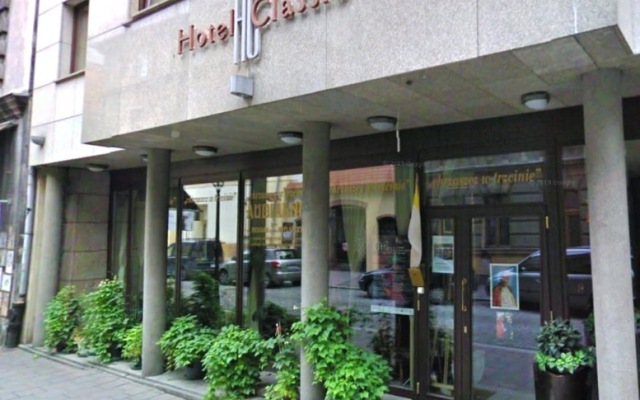 Hotel Classic вид на фасад