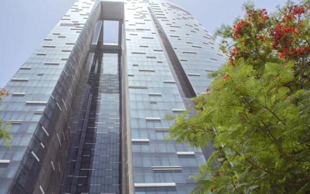 Отель Sheraton Grand Hotel, Dubai ОАЭ, Дубай - 1 отзыв об отеле, цены и фото номеров - забронировать отель Sheraton Grand Hotel, Dubai онлайн вид на фасад