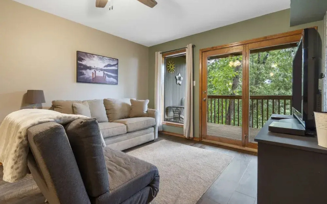 Vacay N Stay - Quiet Community Near Branson!