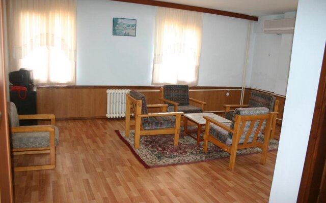 Karasu Hotel комната для гостей