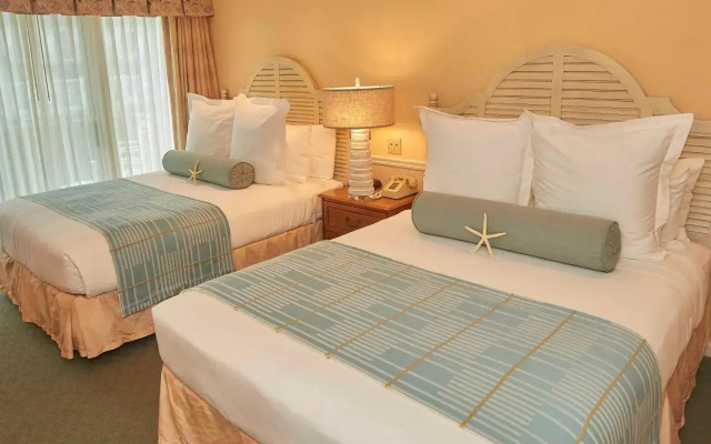 Anchor In Distinctive Waterfront Lodging