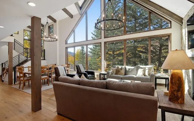 Greenhill Court Chalet