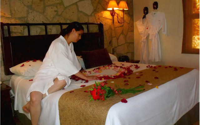 Hotel Toral