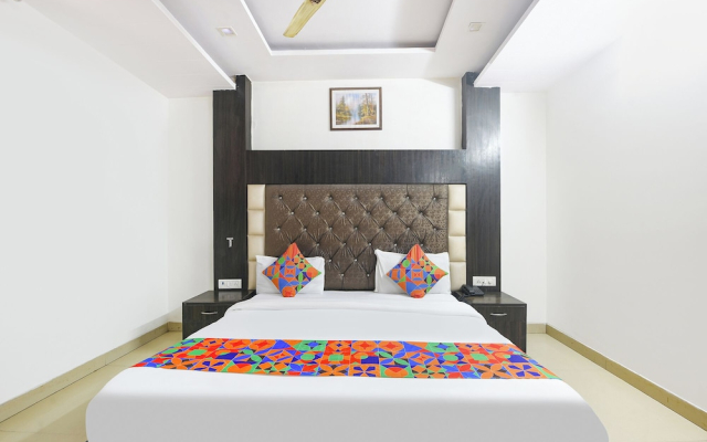 Fabhotel Vishesh Continental