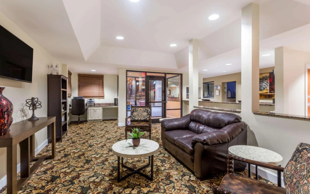 Spark by Hilton Tifton