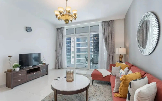 Mesmerizing 2BR in Emaar Beachfront With Sea Views