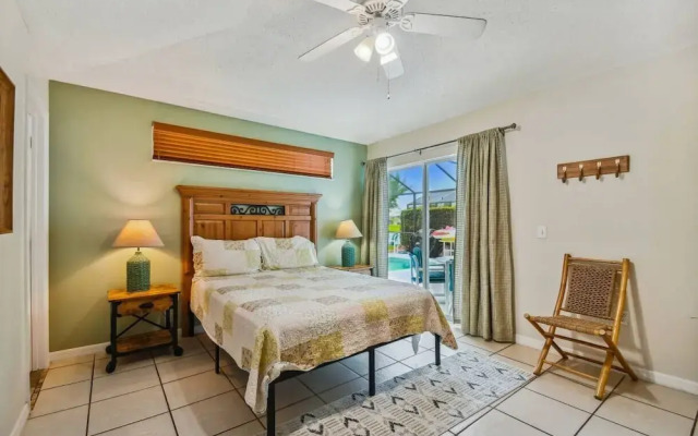 4BR Lake Berkley Home w/ Private Pool