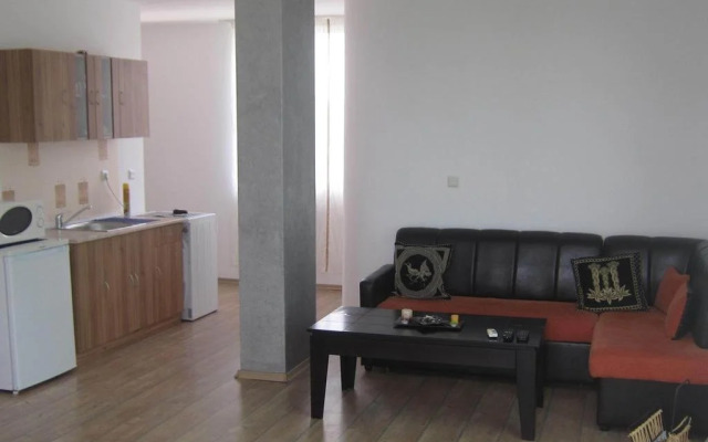 Global Ville Apartcomplex