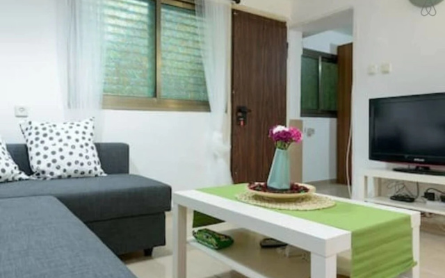 NHE Perfectly Located Apartment TLV