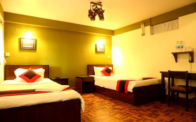 Vajra Guest House & Restaurant