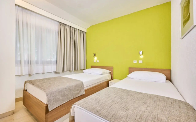 Apartments Galijot Plava Laguna