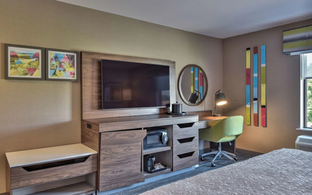 Hampton Inn & Suites Keene