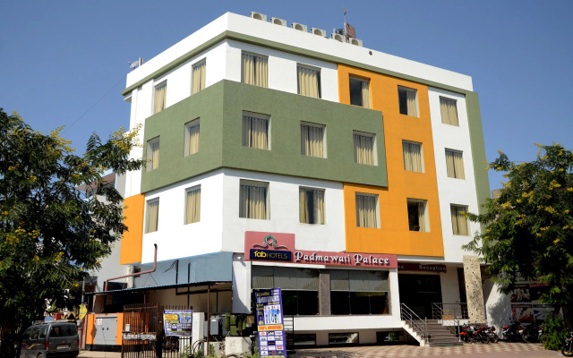 FabHotel Padmavati Palace