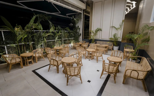 The Rangoon Hotel