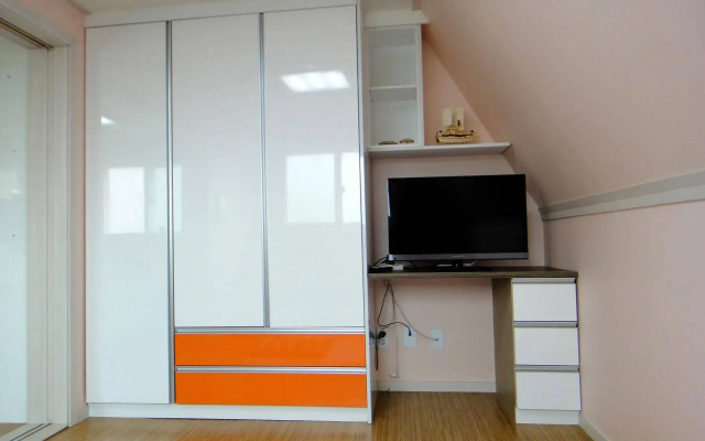 BB Hongdae Hostel