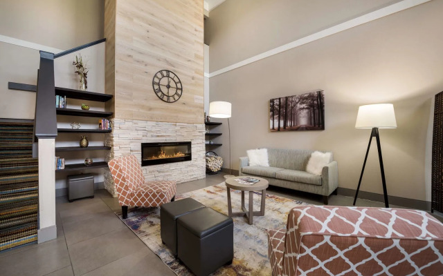 Country Inn & Suites by Radisson, Freeport, IL